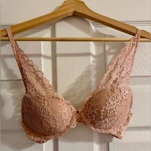 {Secret Treasures} Pink Lace push up bra size 34A.